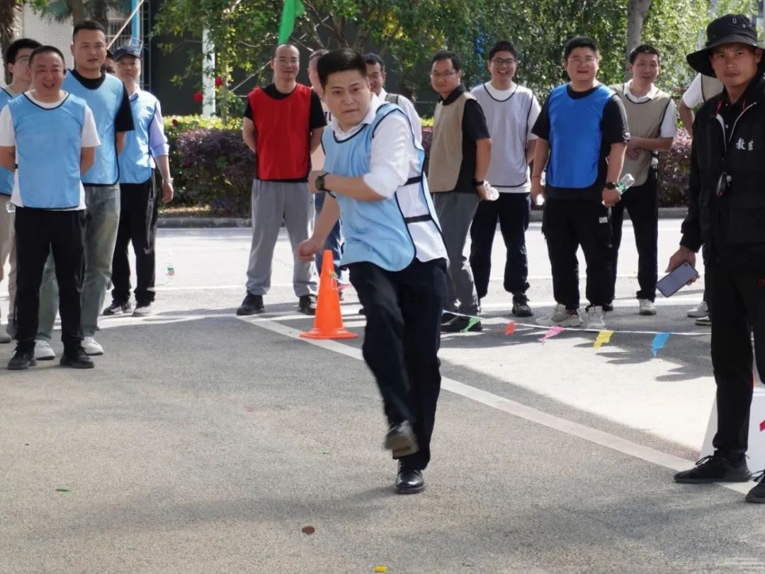 1747817227808136.jpg 1747817227808136.jpg