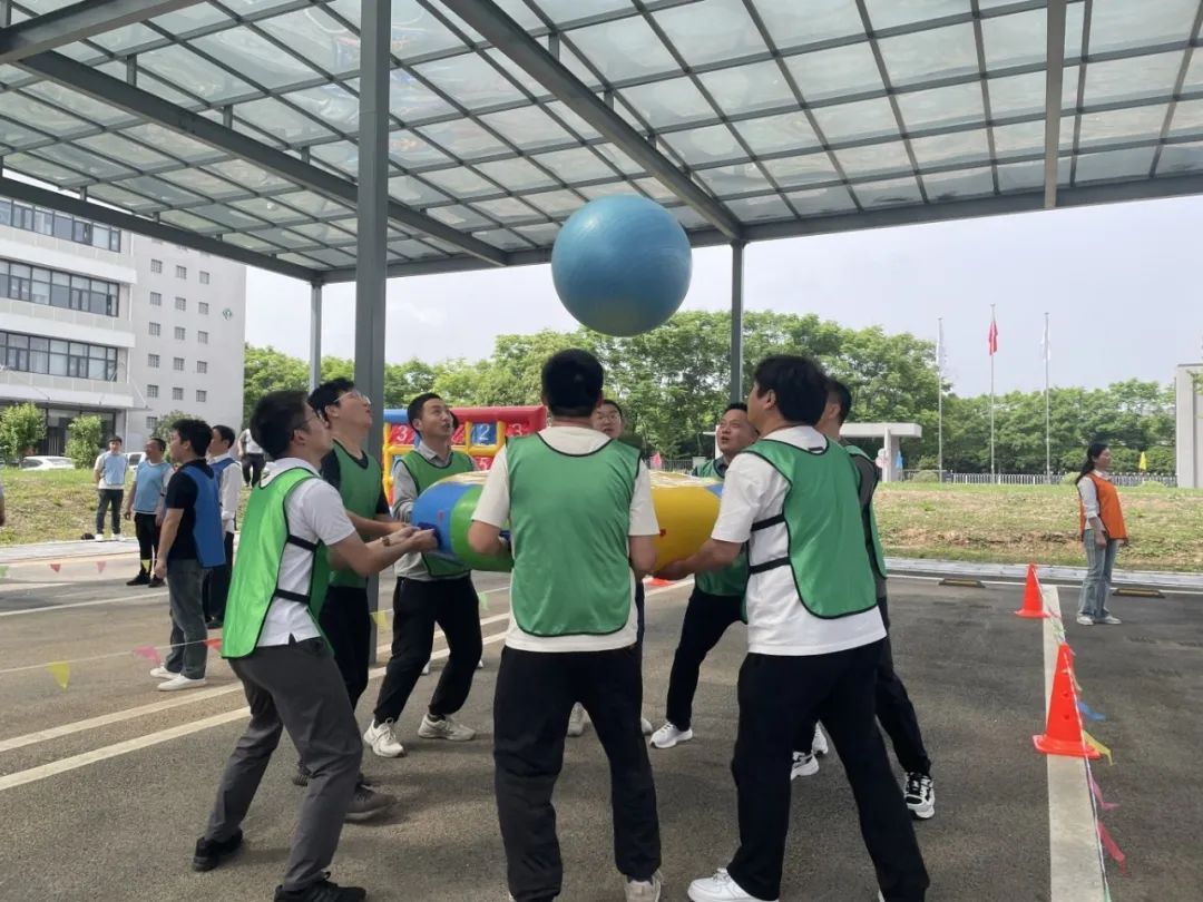 1747817232124964.jpg 1747817232124964.jpg