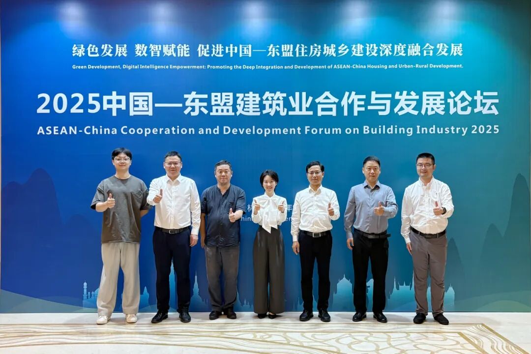 1758784418554765.jpg 1758784418554765.jpg