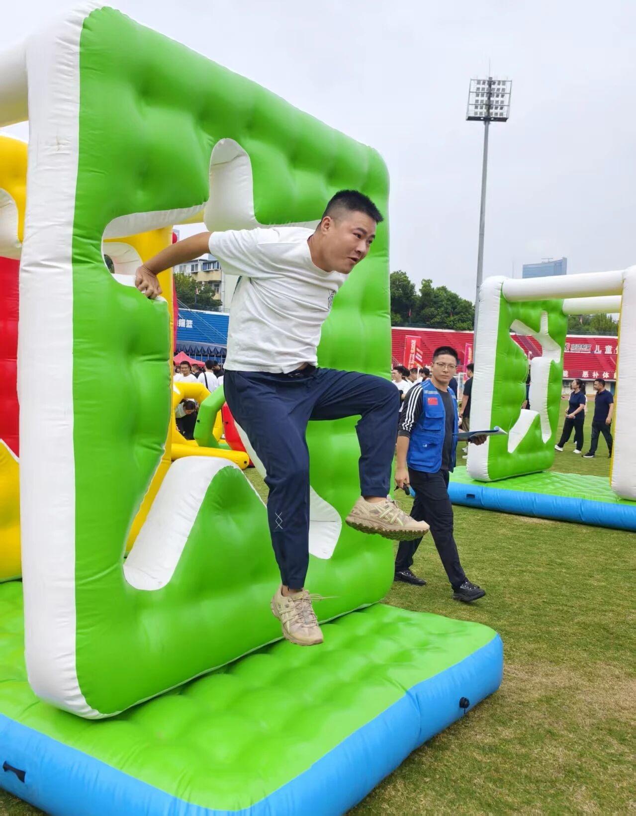 1759979997113840.jpg 4.jpg